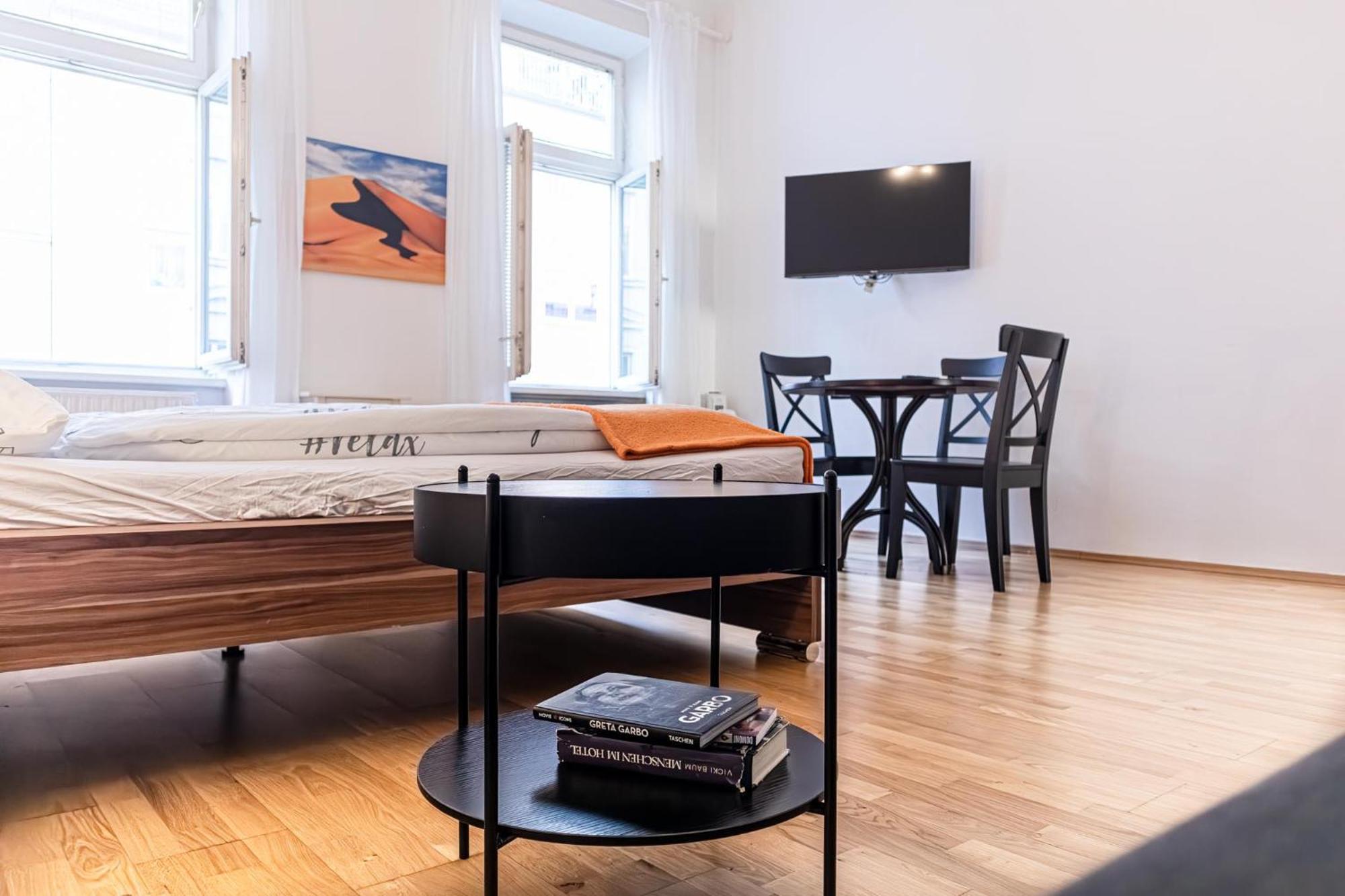 Elegance 2 Bedroom At Vienna's Vibrant Center Apartment Vienna