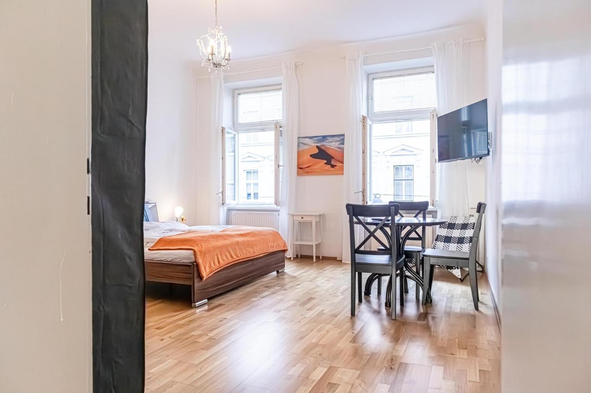 Elegance 2 Bedroom At Vienna's Vibrant Center Apartment Vienna